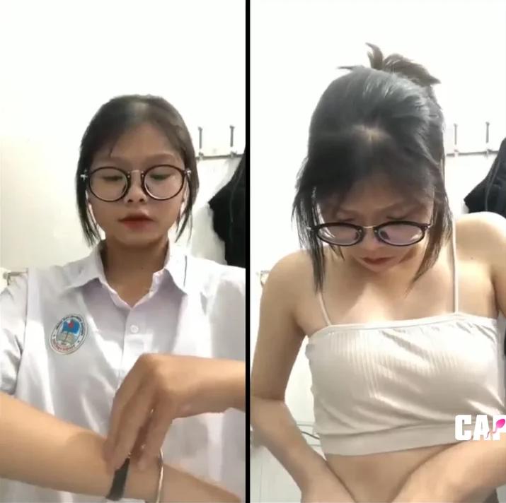Thanh Truc nu sinh love 9 vua di hoc ve vao ngay toilet call tam cho ny xem vu non moi nhu